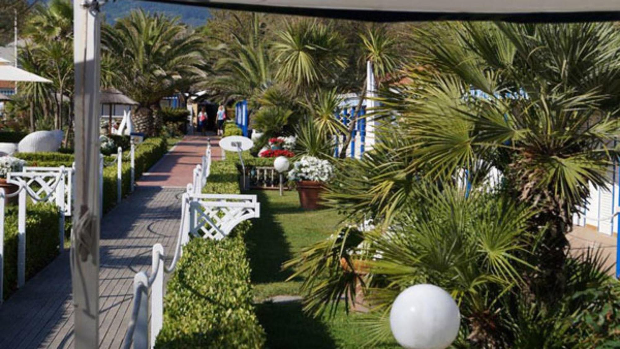 Bed And Breakfast Bagno Venezia Marina Di Carrara Eksteriør billede